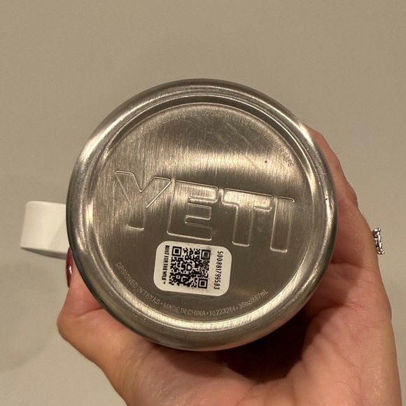 YETI Rambler 30 oz Tumblers – White (Set of 2) - Picture 5 of 5